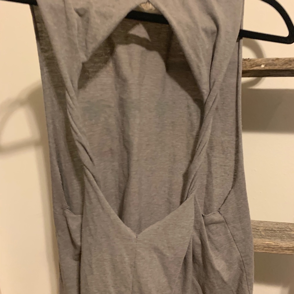 Open back Tank - Picture 2 of 2